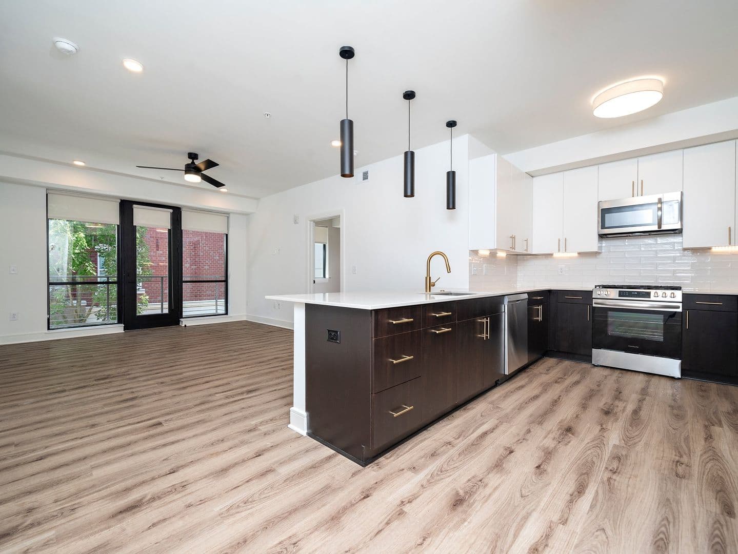 Raleigh House: 615 W Peace St