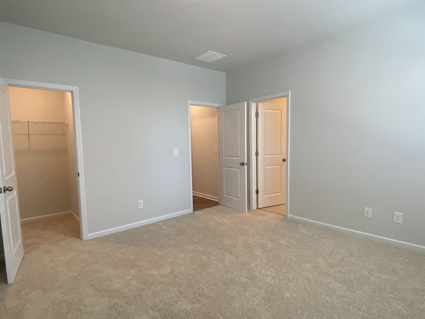 Charlotte House: 2227 Statesville Ave