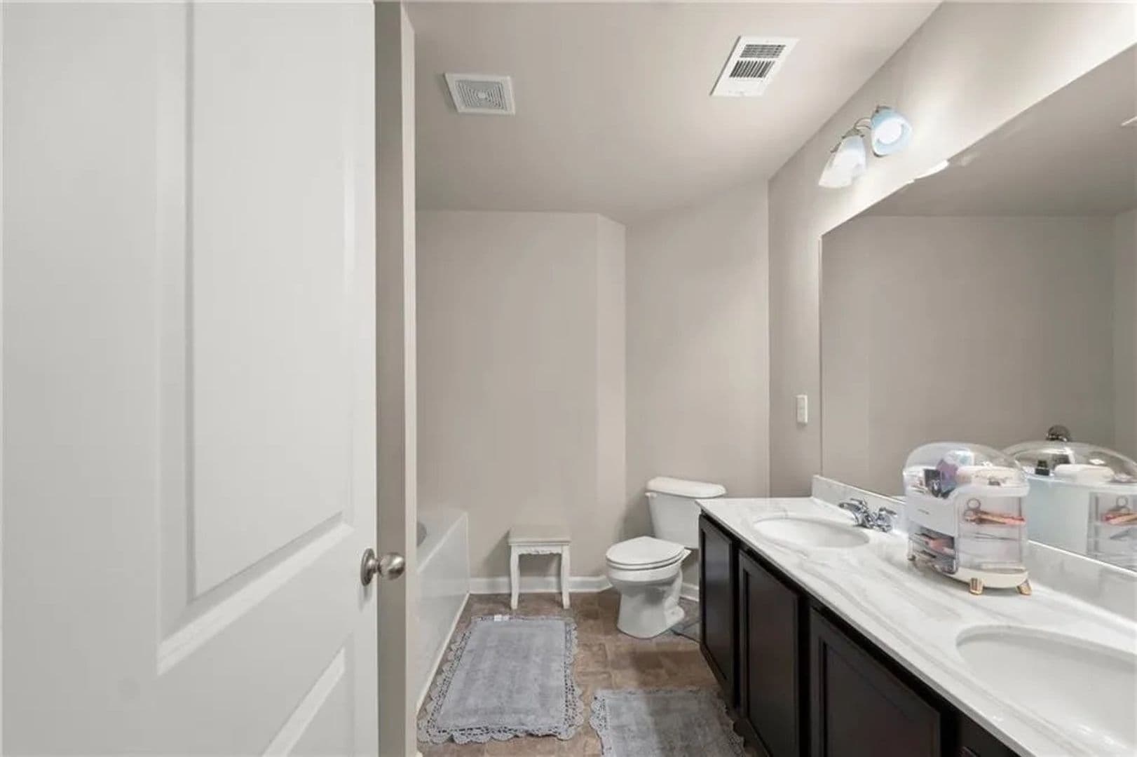Buford House: 4202 Chatham Ridge Dr