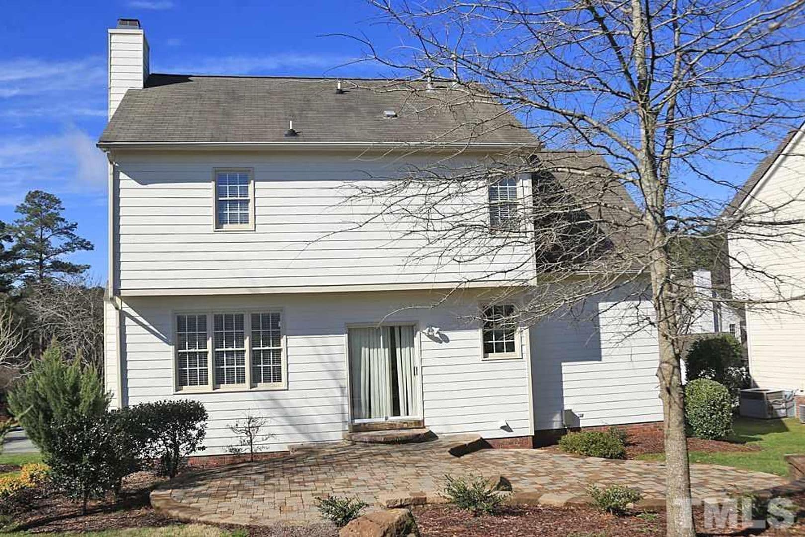 Durham House: 102 College Ave