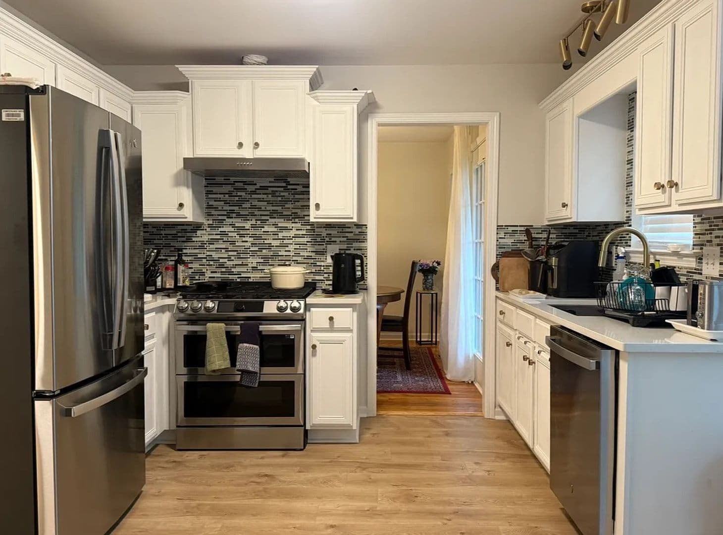 Kennesaw House: 3055 Kennesaw Dr