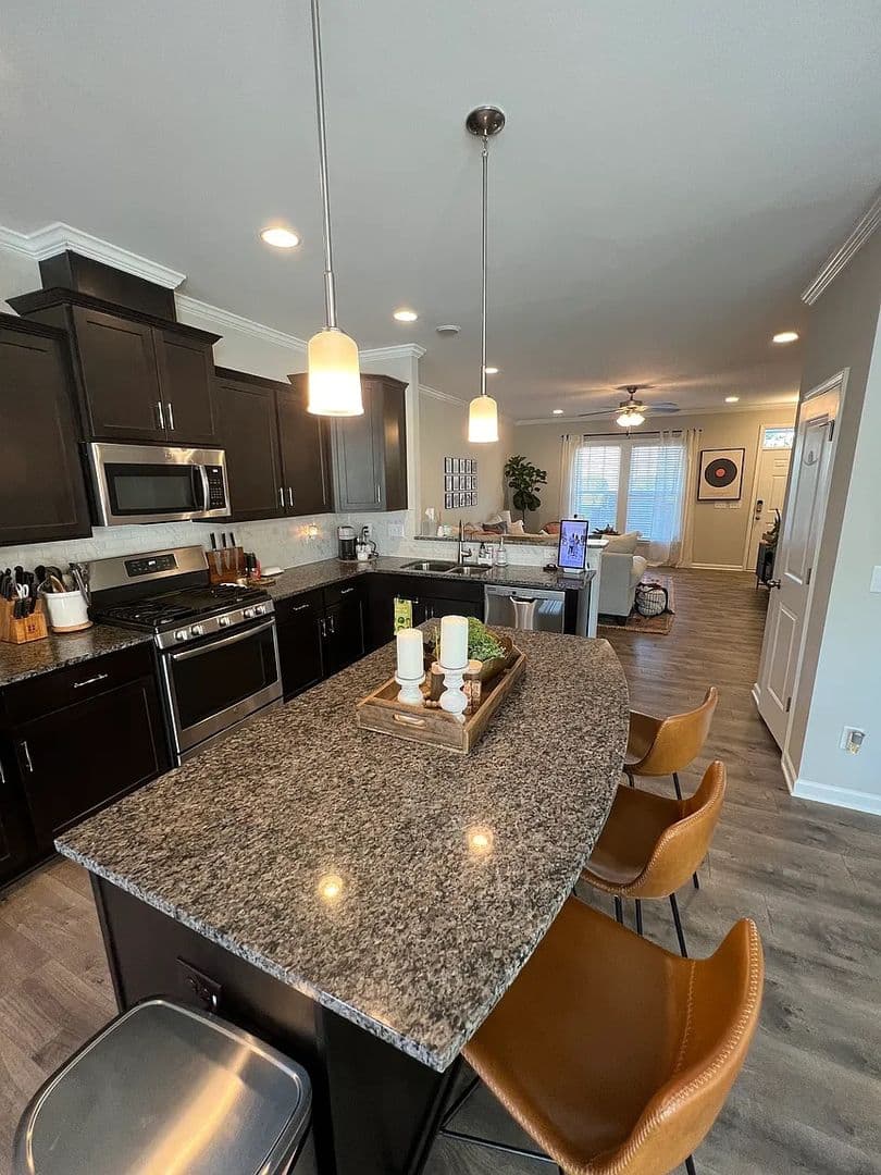 Raleigh House: 6502 Perry Creek Rd