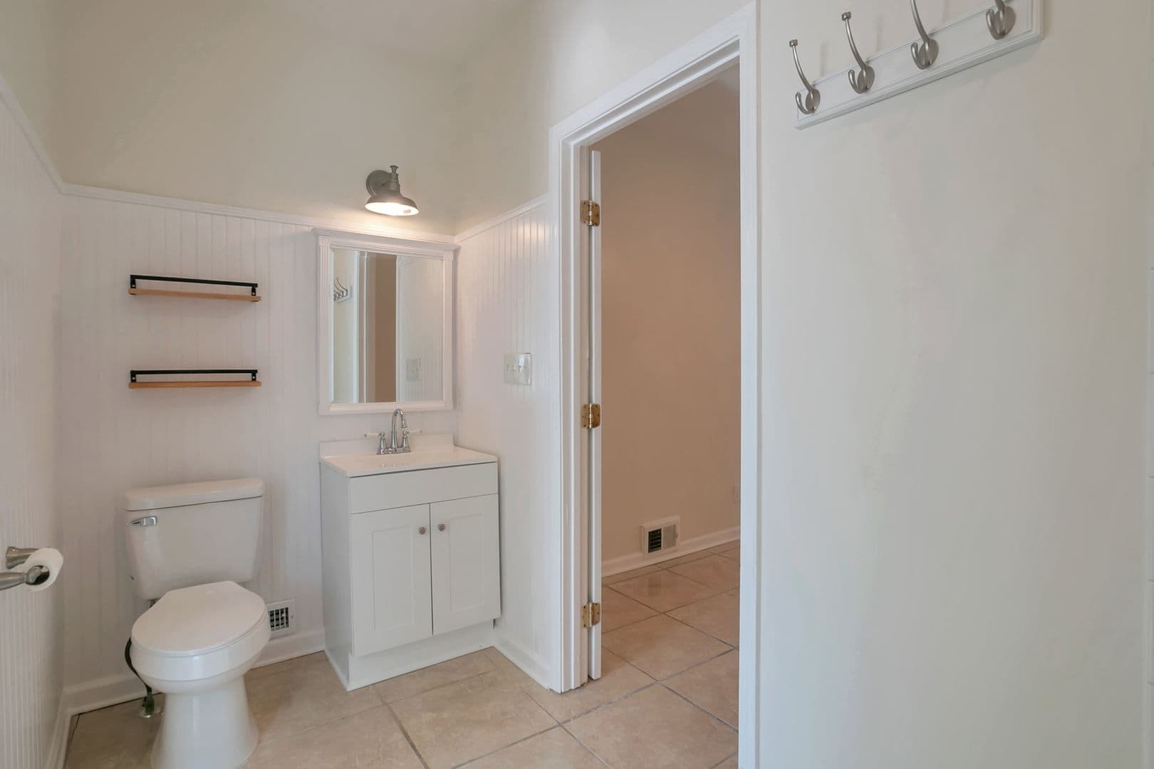 Decatur House: 3036 Santa Monica Dr