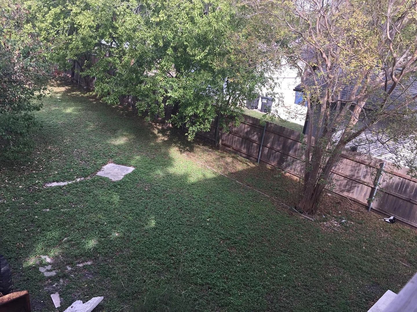 San Antonio House: 411 E Laurel