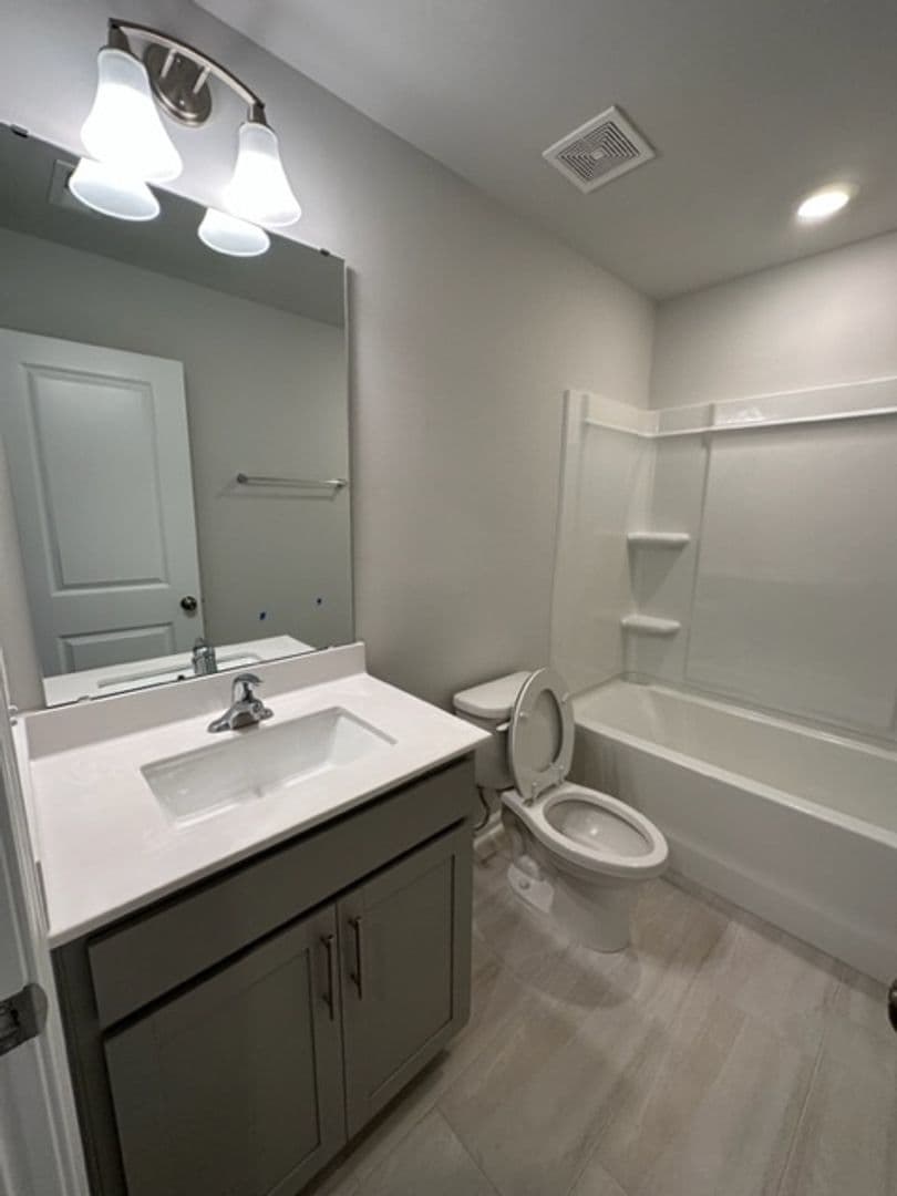 Apex House: 1642 Kipp Ln