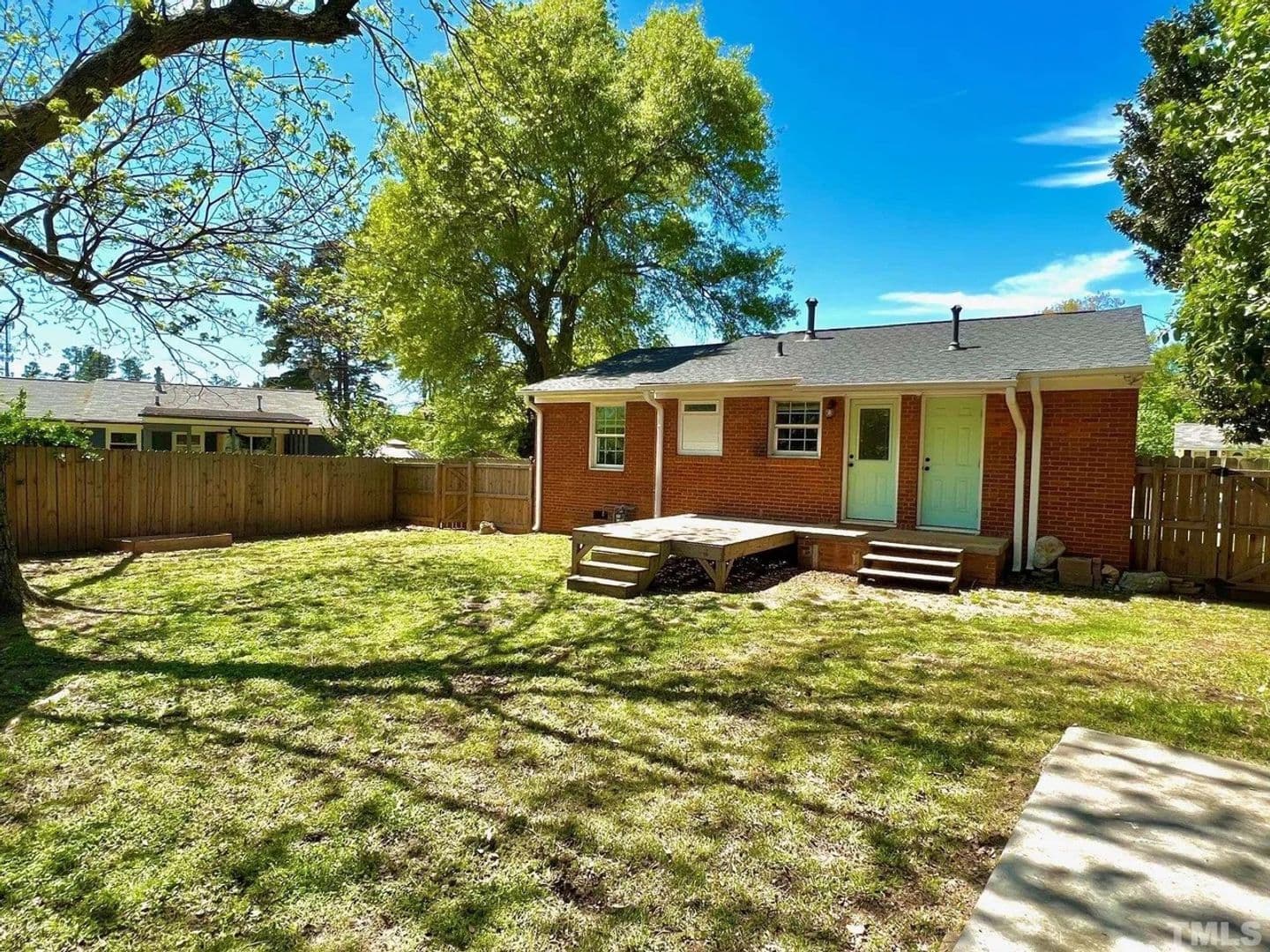 Raleigh House: 1206 Downing Rd