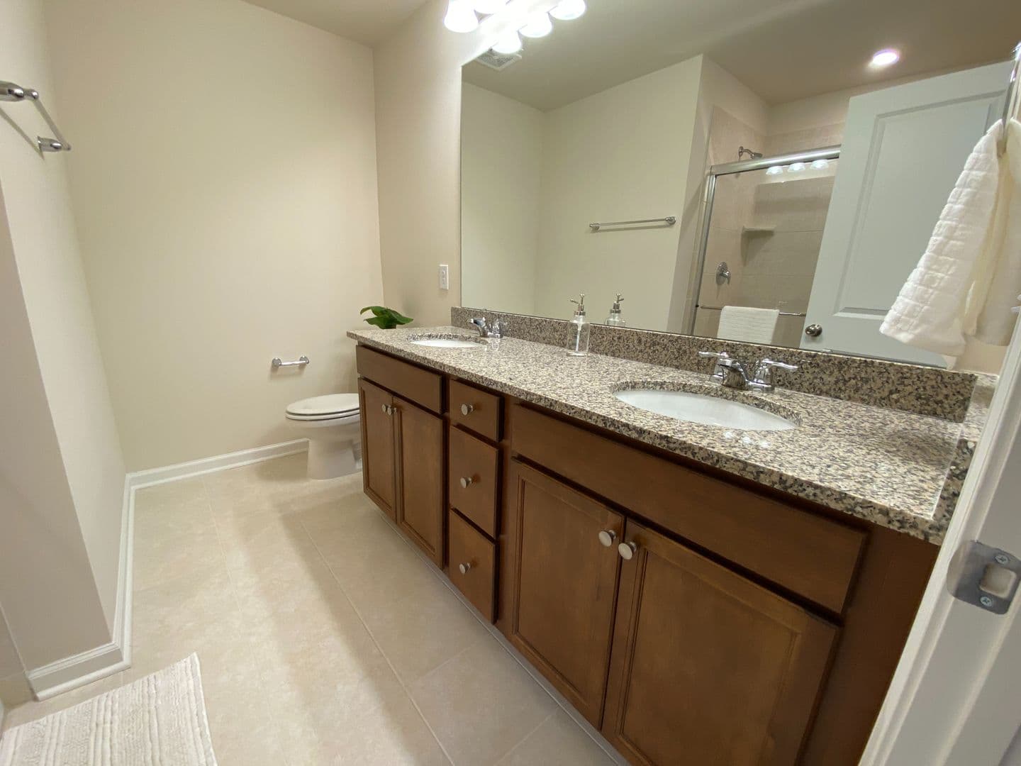 Durham House: 88 Whitesell Way