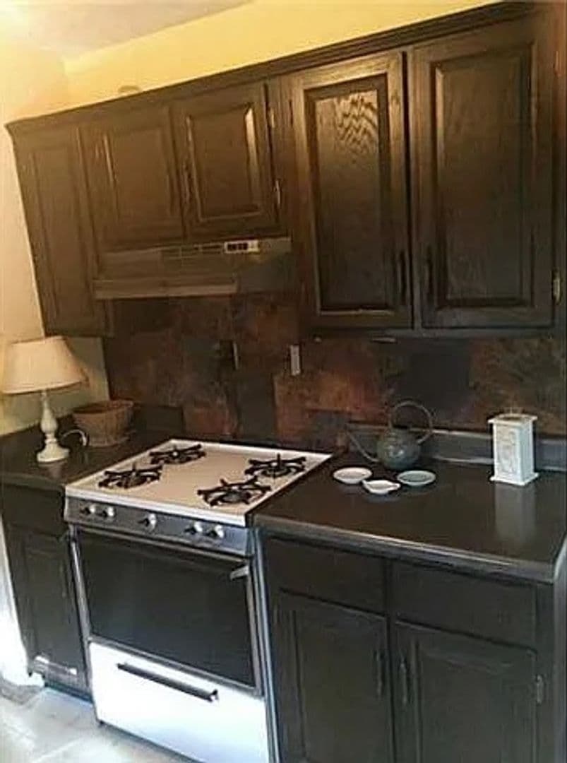 Villa Rica House: 14461 Veterans Memorial Highway
