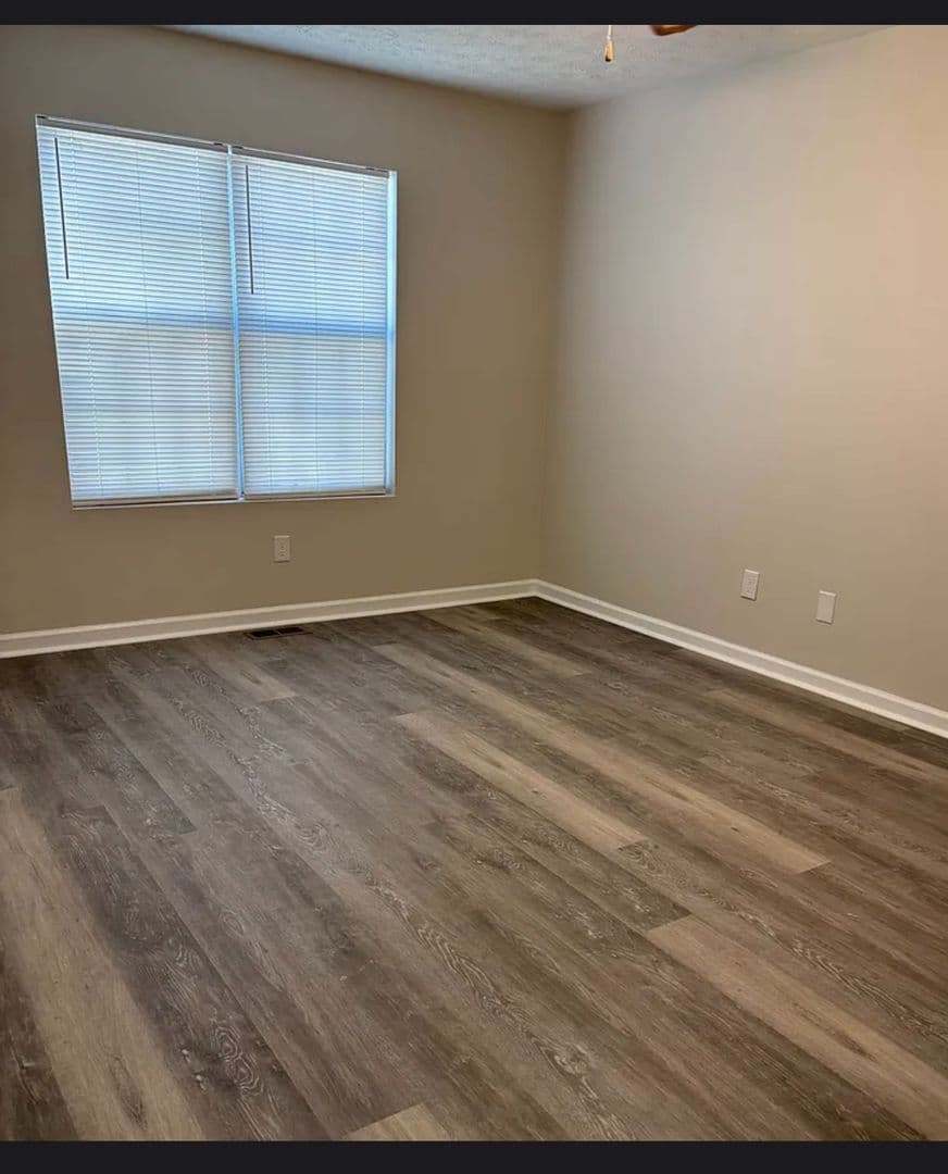 Mabelton House: 5888 Brookside Dr SE