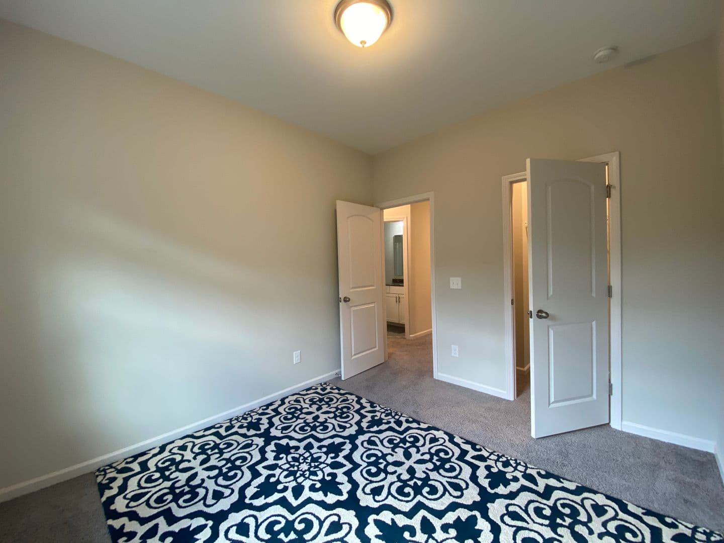 Charlotte House: 9436 Ainslie Downs St