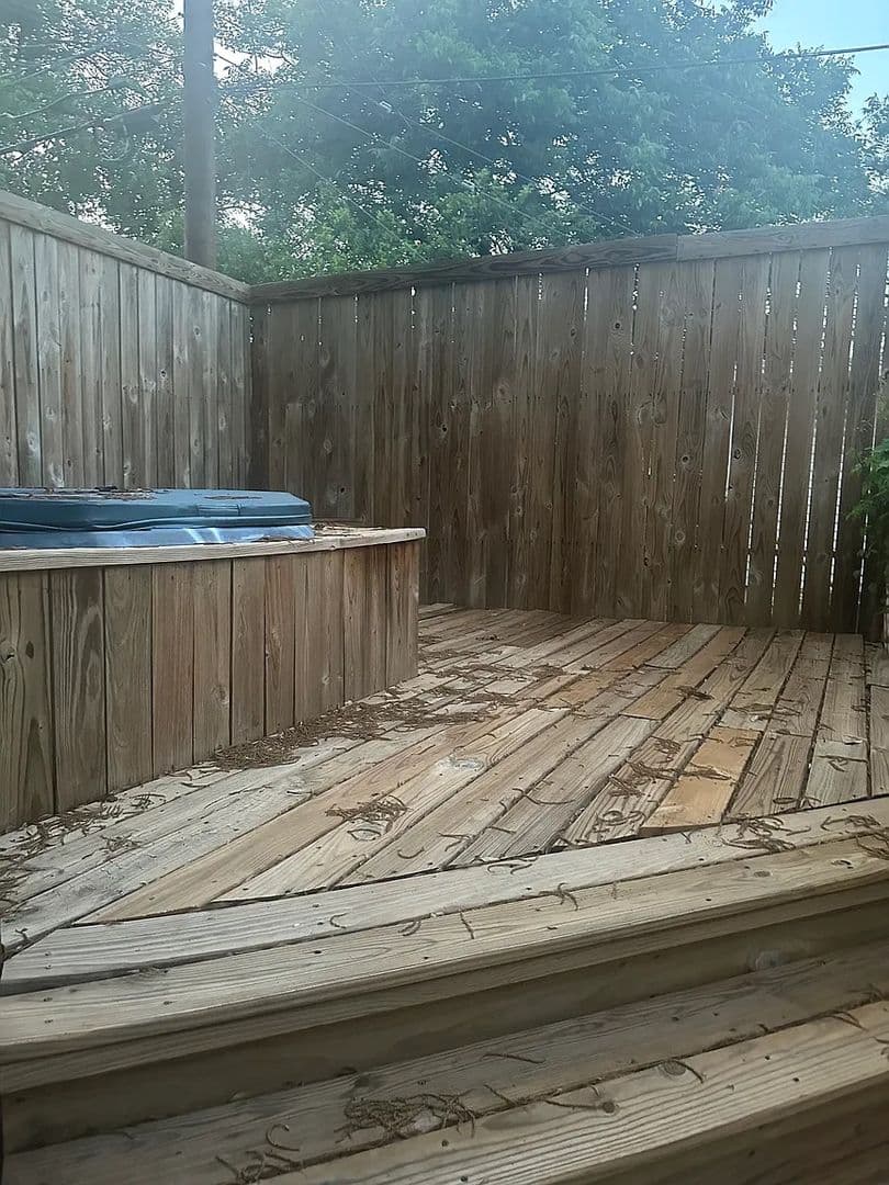 San Antonio House: 1203 Arroya Vista Dr