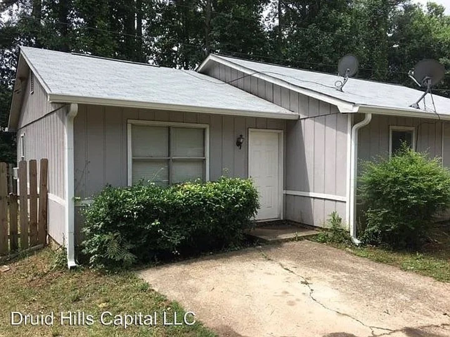 Atlanta House: 1282 Crystal Lake Rd