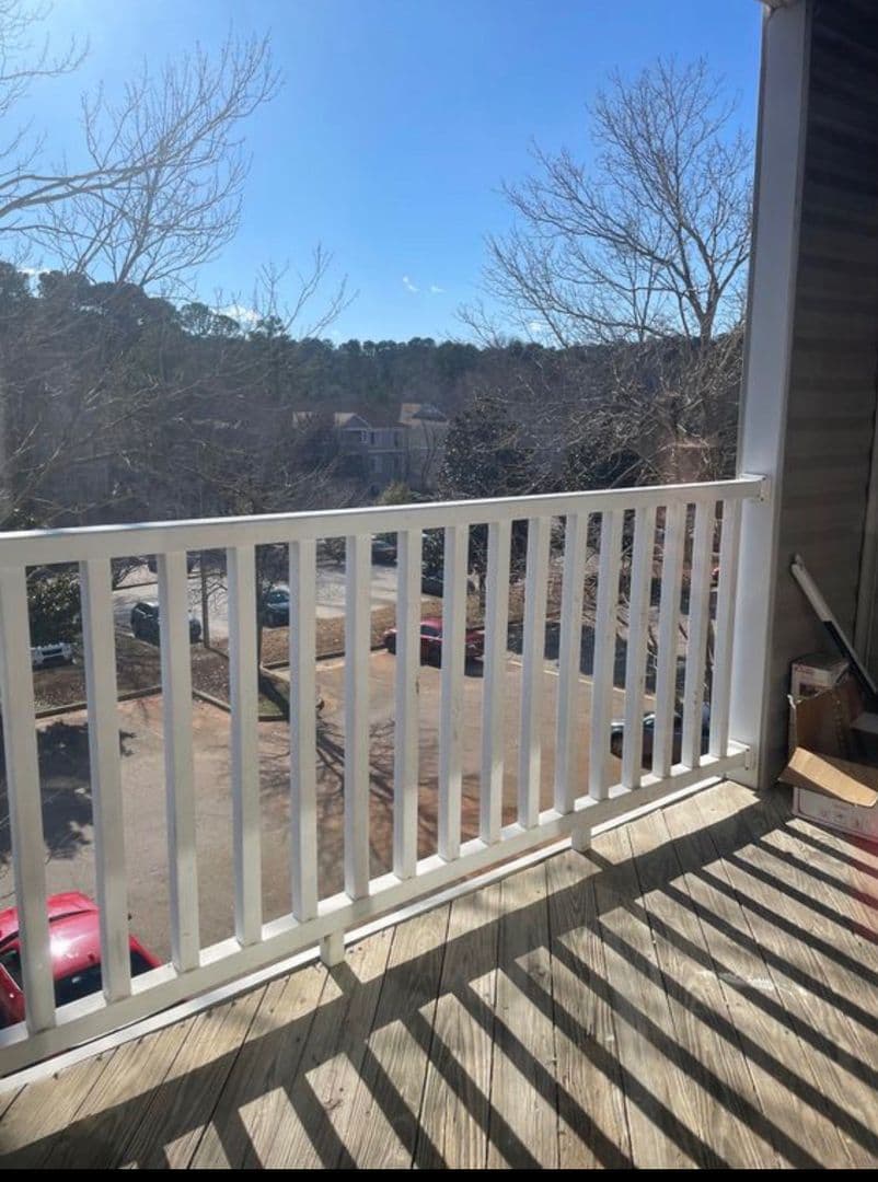 Raleigh House: 1241 University Ct