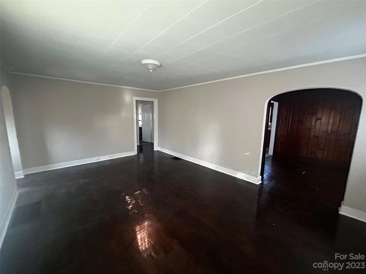 Charlotte House: 2517 Crispin Ave