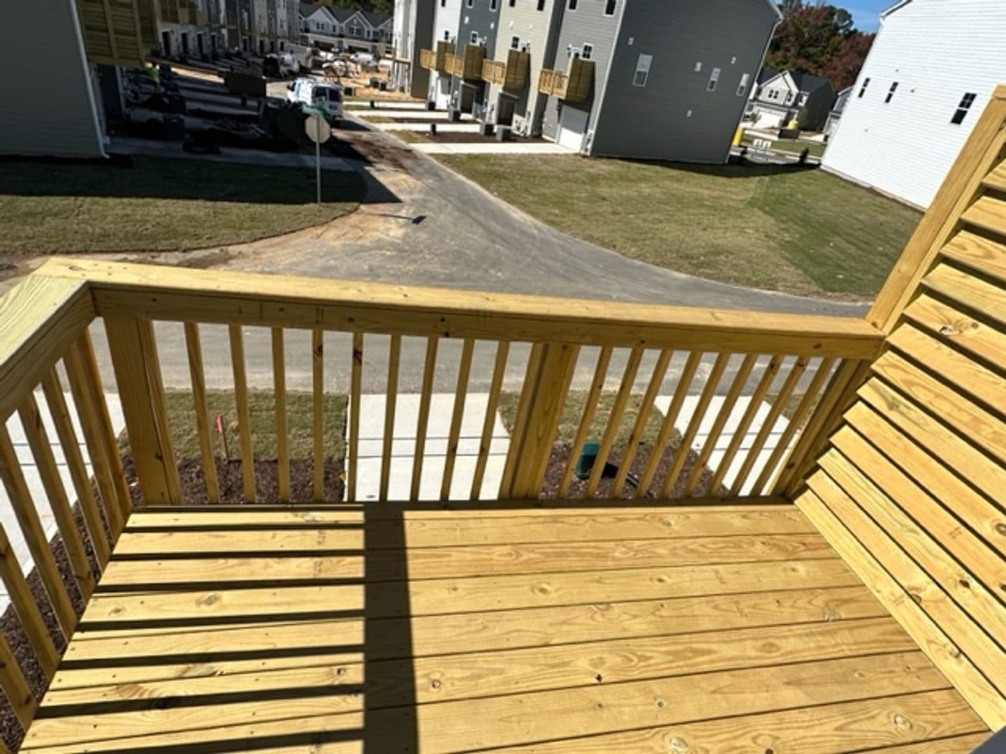 Apex House: 1642 Kipp Ln