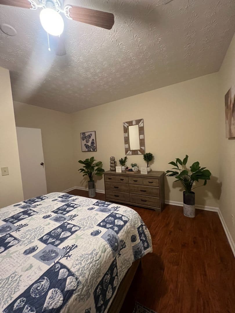Sugar Hill House: 4030 Hill Station Ct