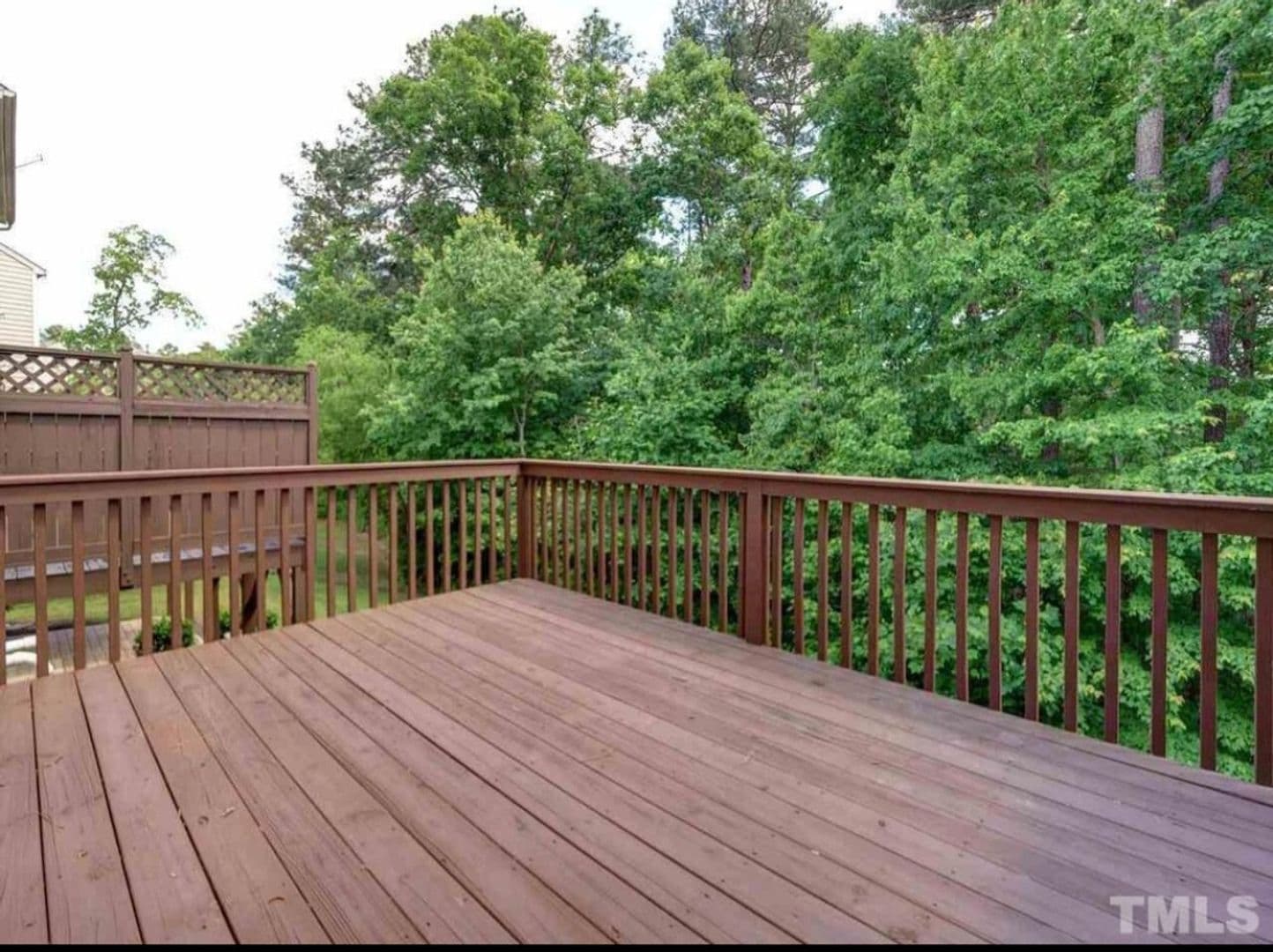 Cary House: 8627 Macedonia Lake Dr
