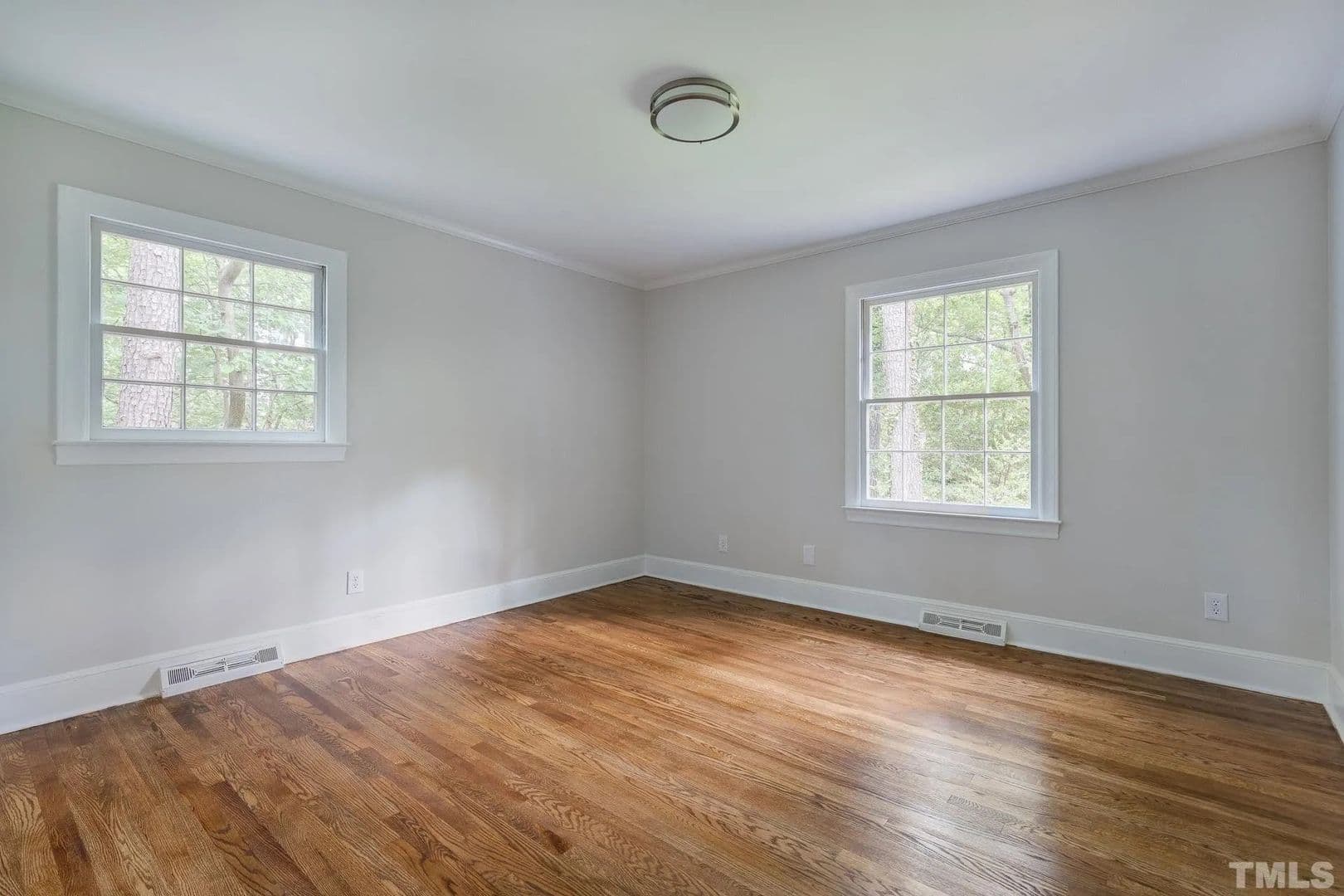 Raleigh House: 4600 Joyner Pl