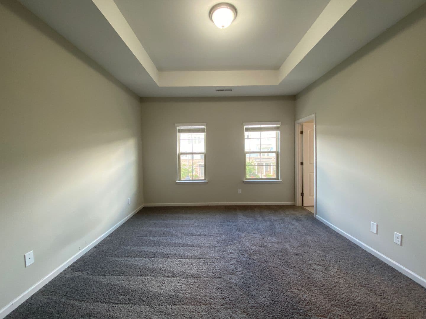 Charlotte House: 9436 Ainslie Downs St