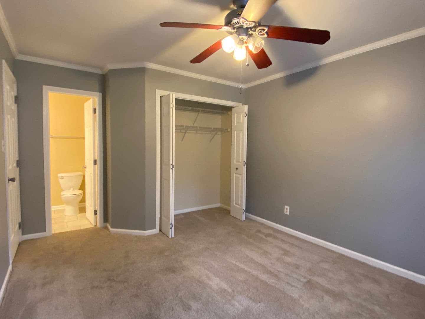 Charlotte House: 1350 Hathshire Dr