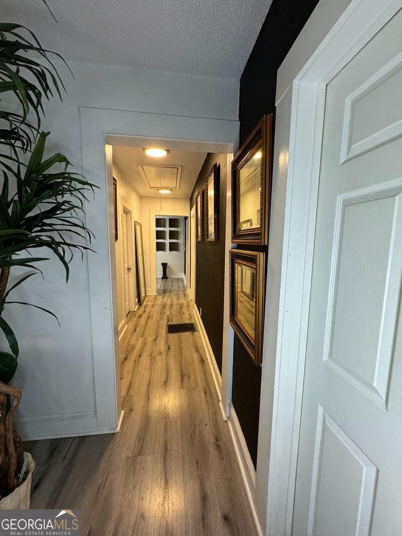 Atlanta House: 372 Griffin St NW