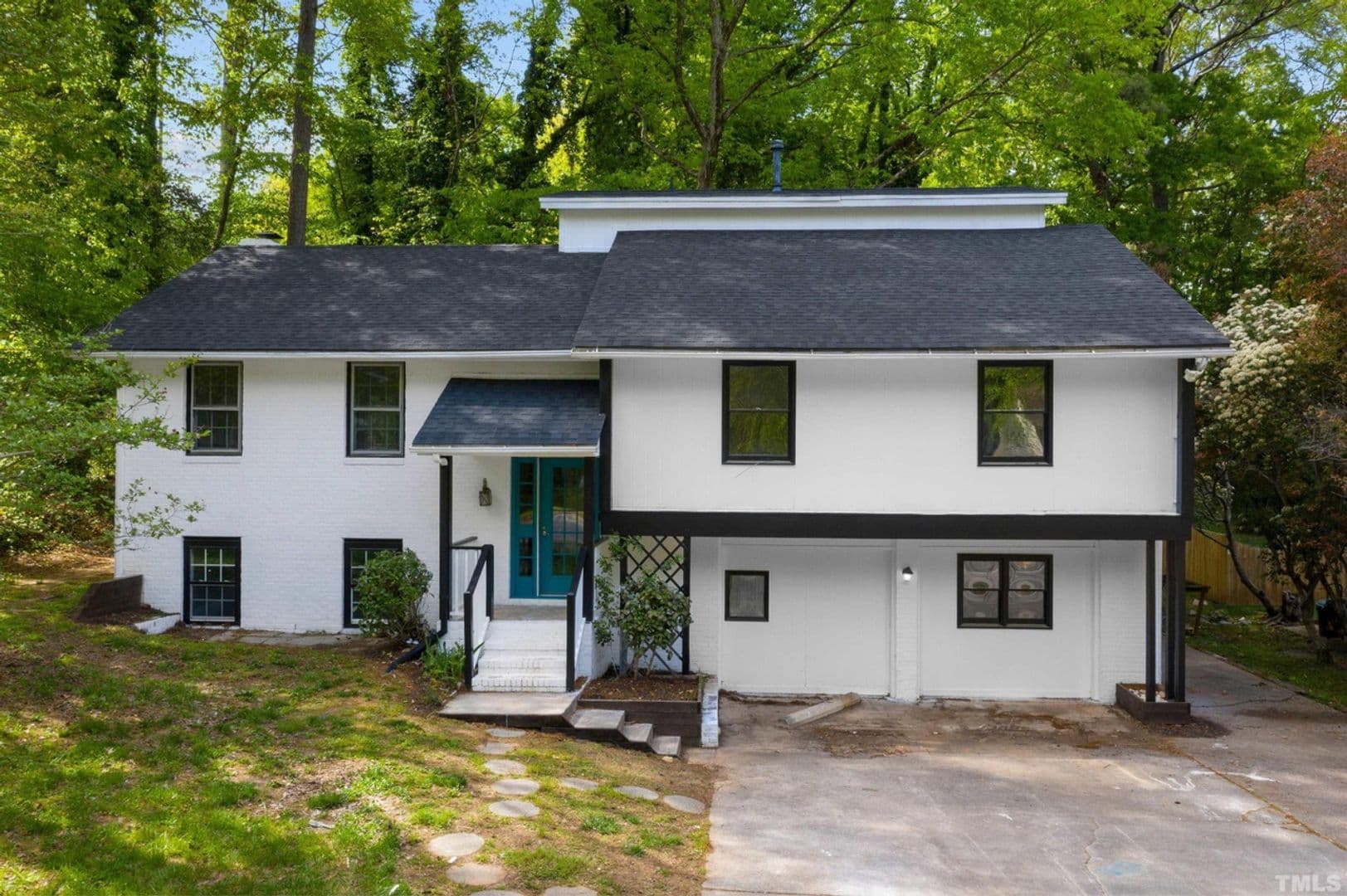 Garner House: 1304 Buckingham Rd