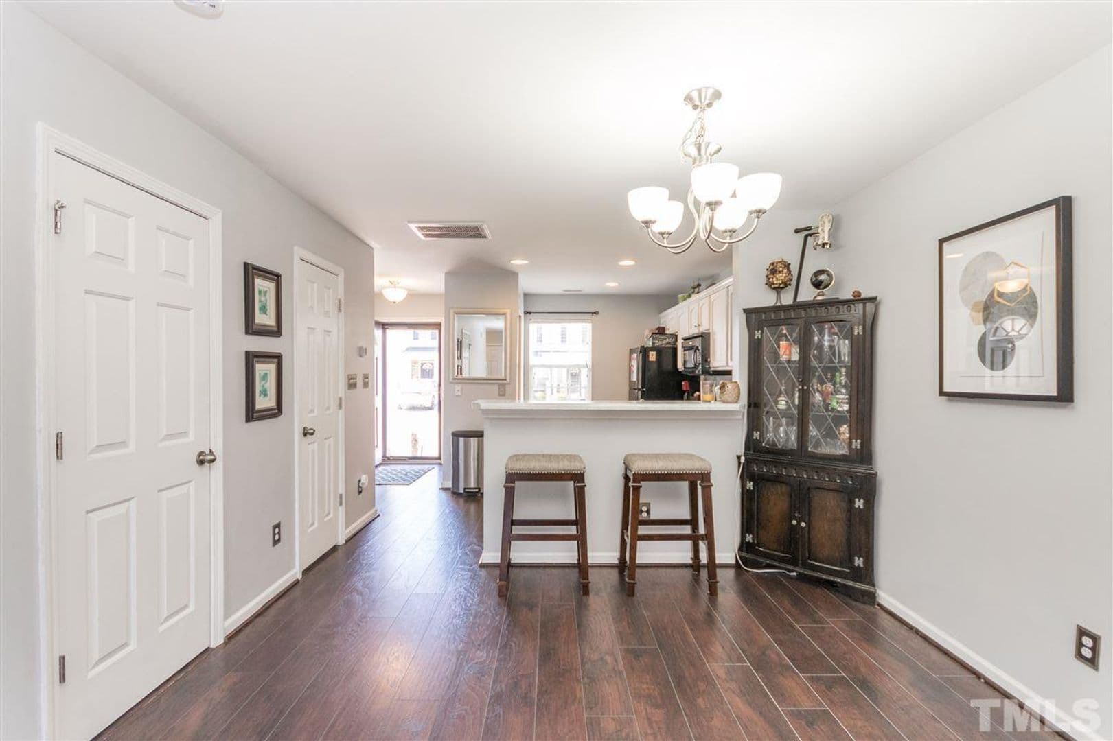 Raleigh House: 5355 Big Bass Dr