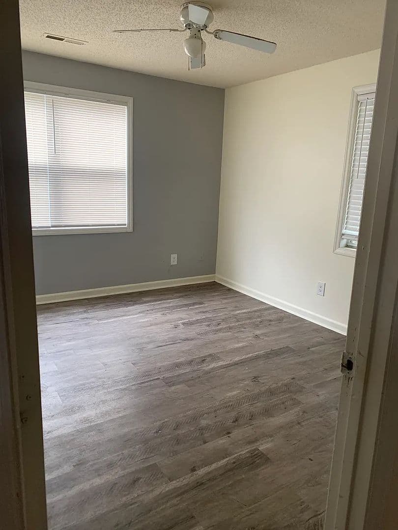 Raleigh House: 1120 Carlton Ave
