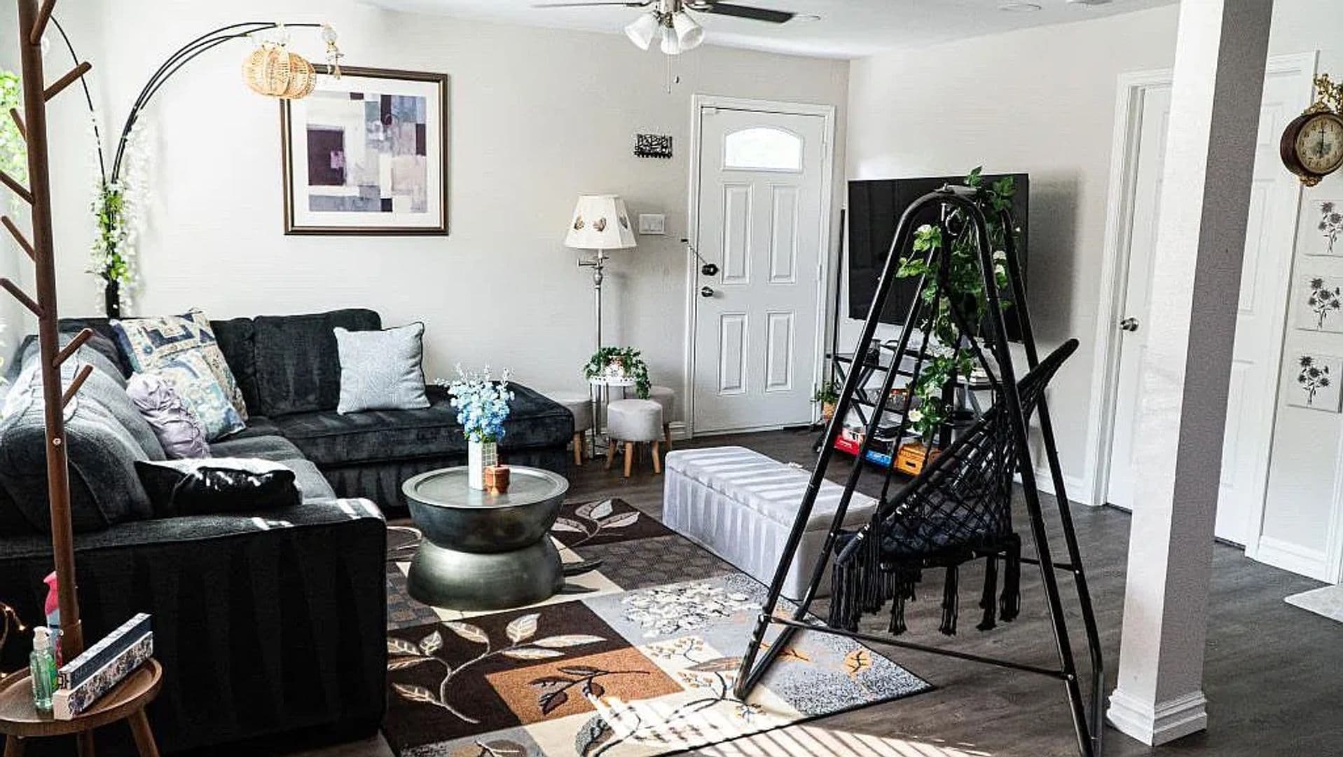 Mesquite House: 1715 Crestridge Dr