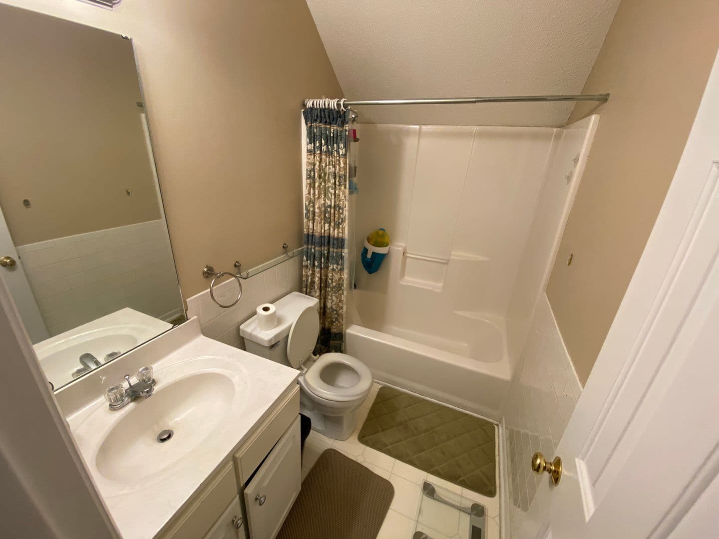 Raleigh House: 3209 Daingerfield Dr