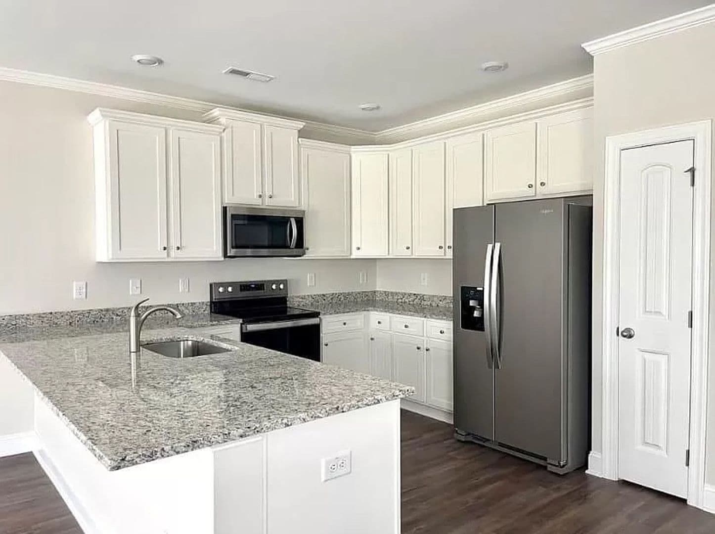 Raleigh House: 6906 Thalweg Dr