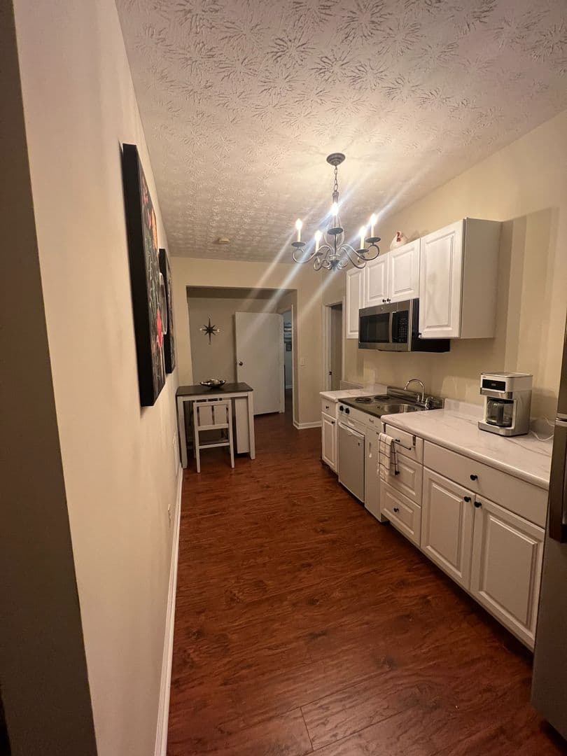 Sugar Hill House: 4030 Hill Station Ct