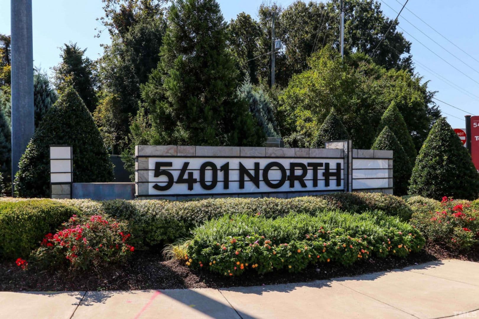 Raleigh House: 6408 Astor Elgin St
