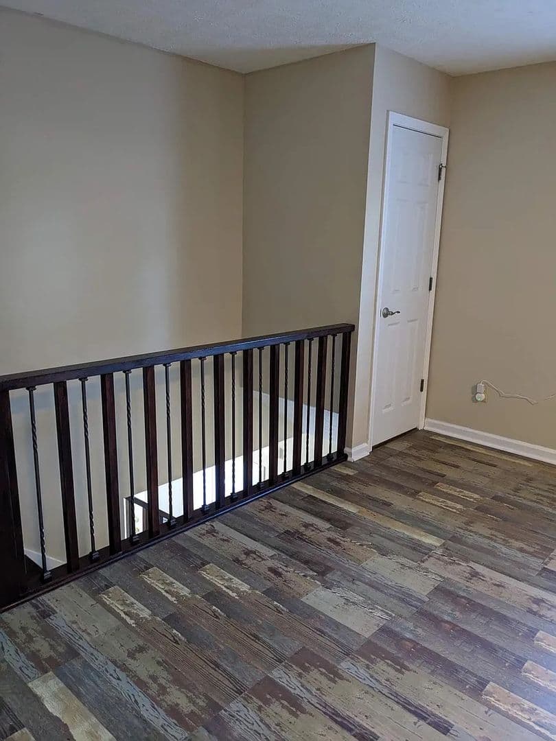 Marietta House: 450 Karl Ct