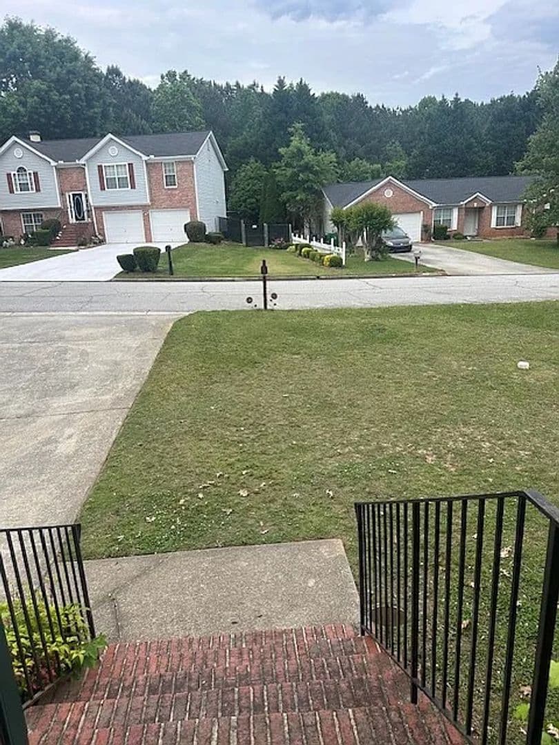 Lithonia House: 6176 Valley Green Rd