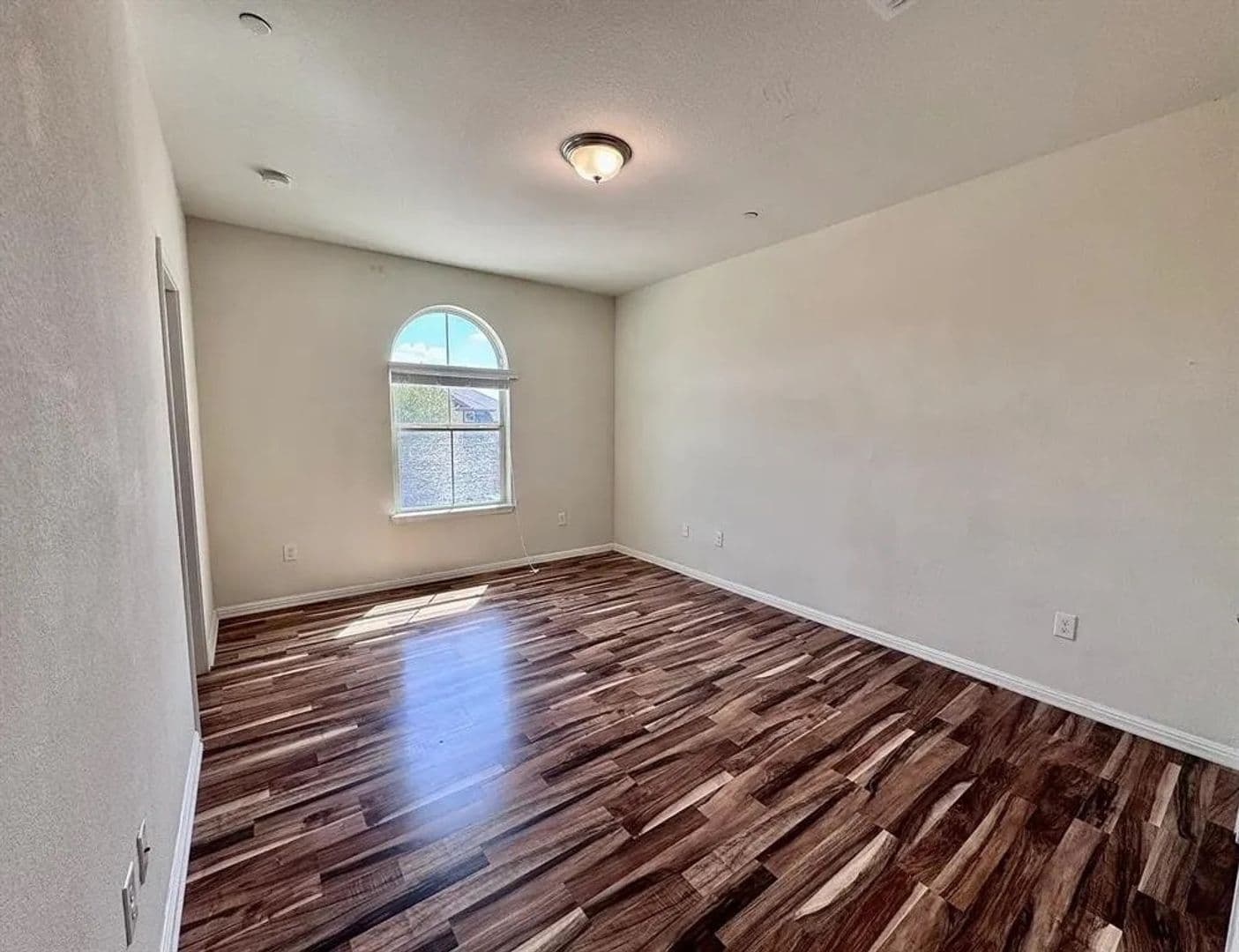 Round Rock House: 1001 Zodiac Ln