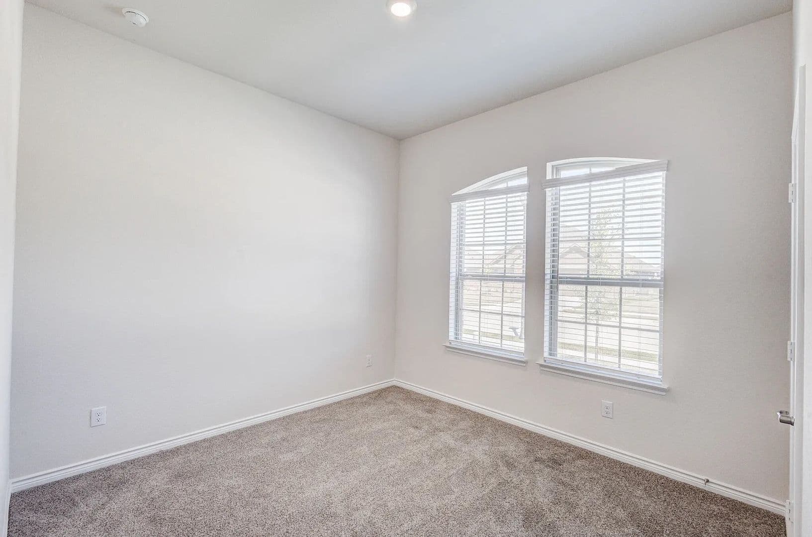 Garland House: 6993 Newby Ln