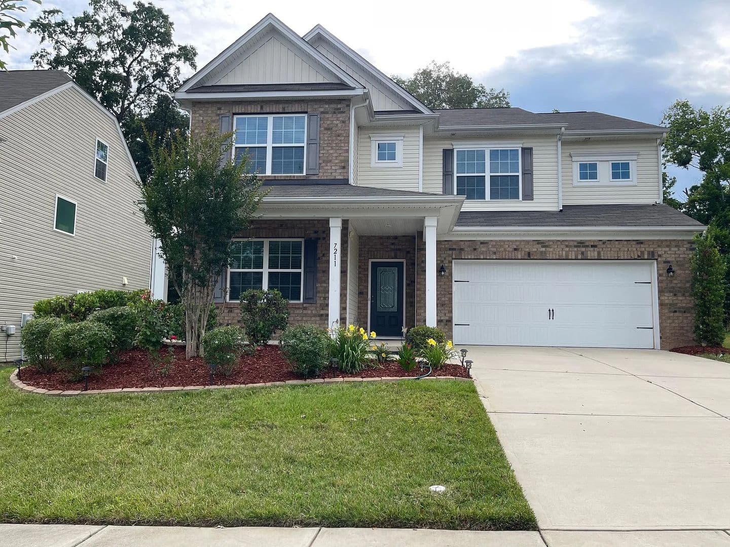 Charlotte House: 7211 Agnew Dr