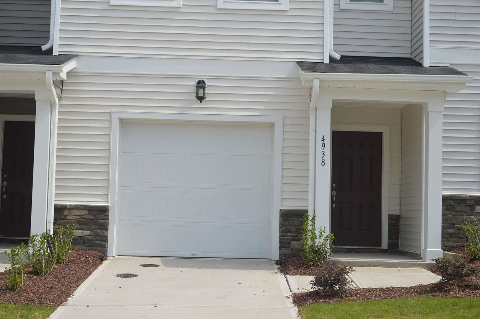 Raleigh House: 4938 Southern Magnolia Dr