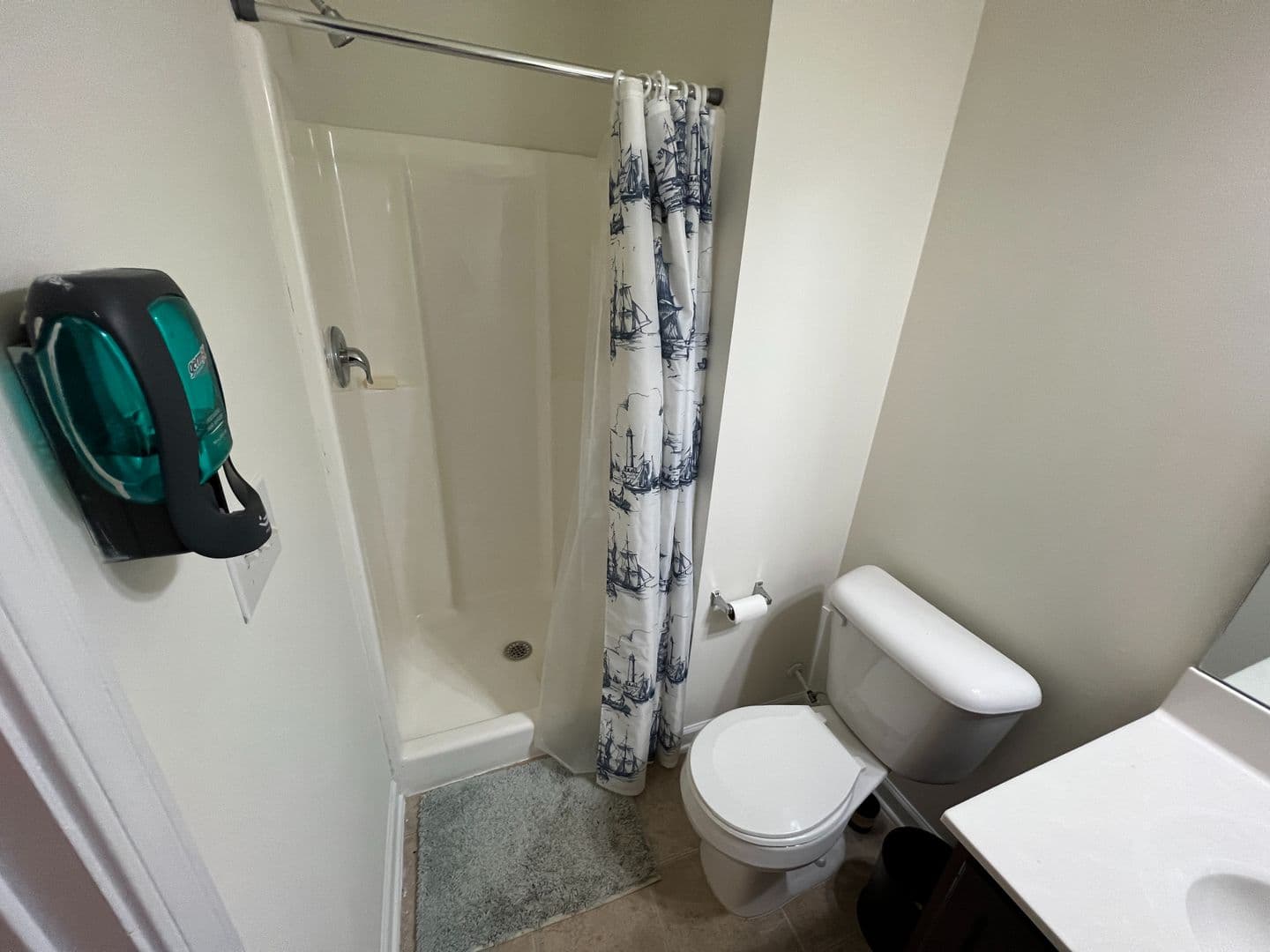Raleigh House: 3243 Warm Springs Ln