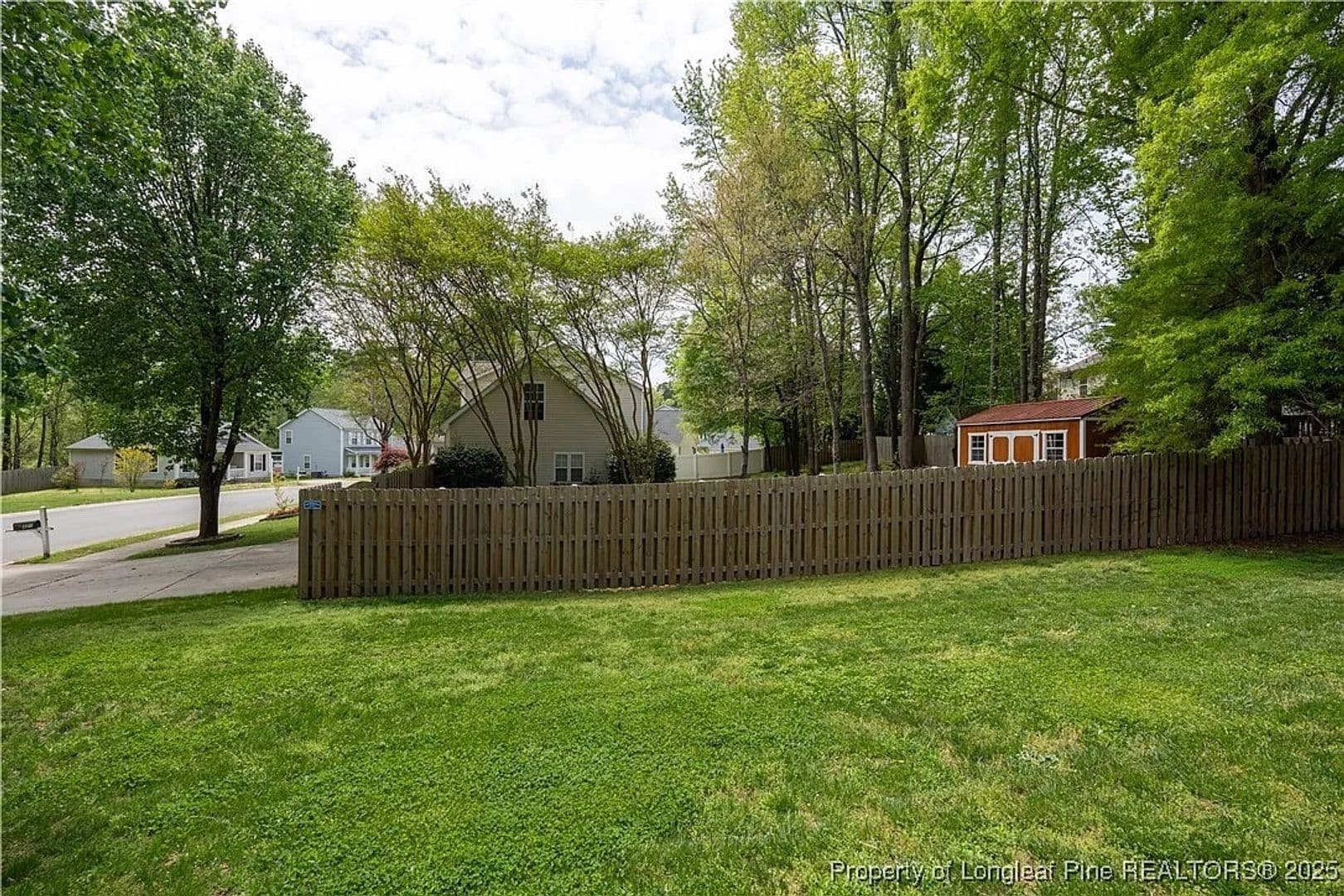 Durham House: 421 Feldspar Way