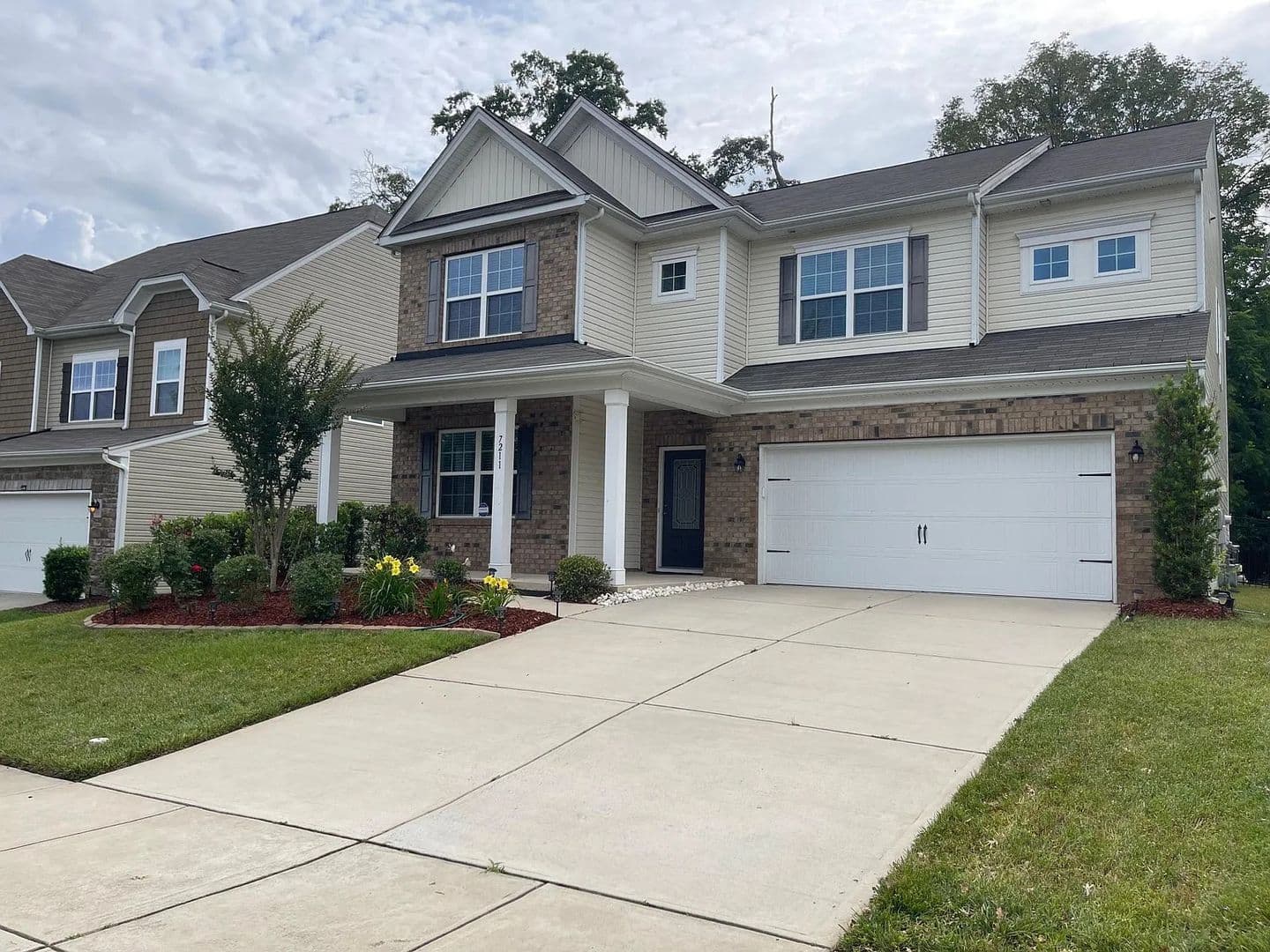 Charlotte House: 7211 Agnew Dr