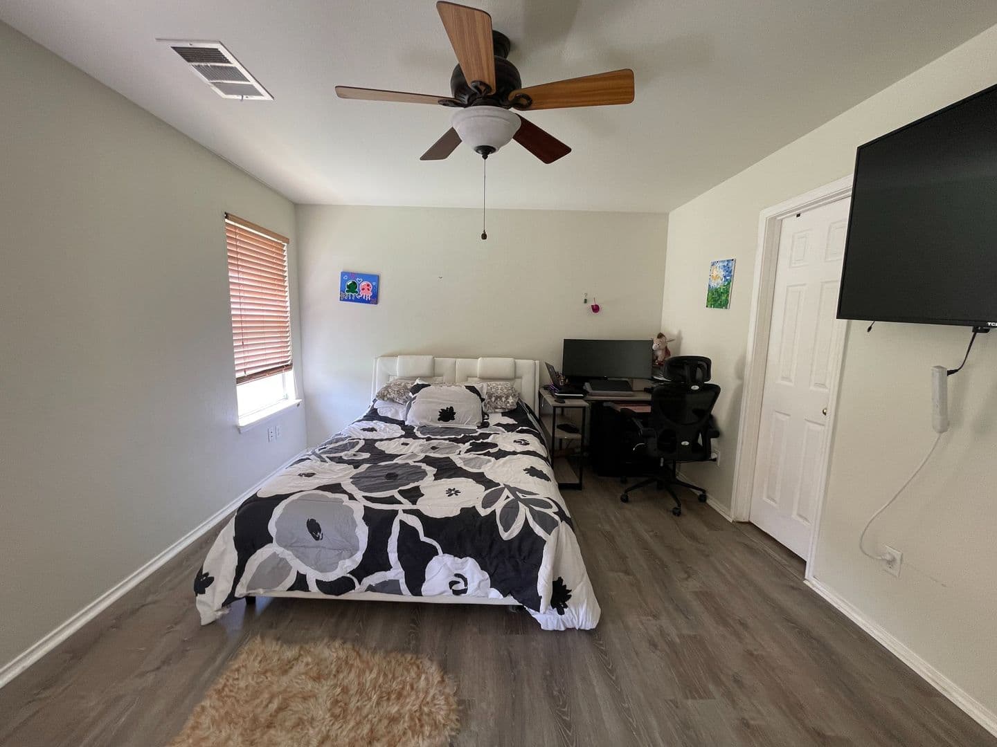 Leander House: 2419 Socorro Bend