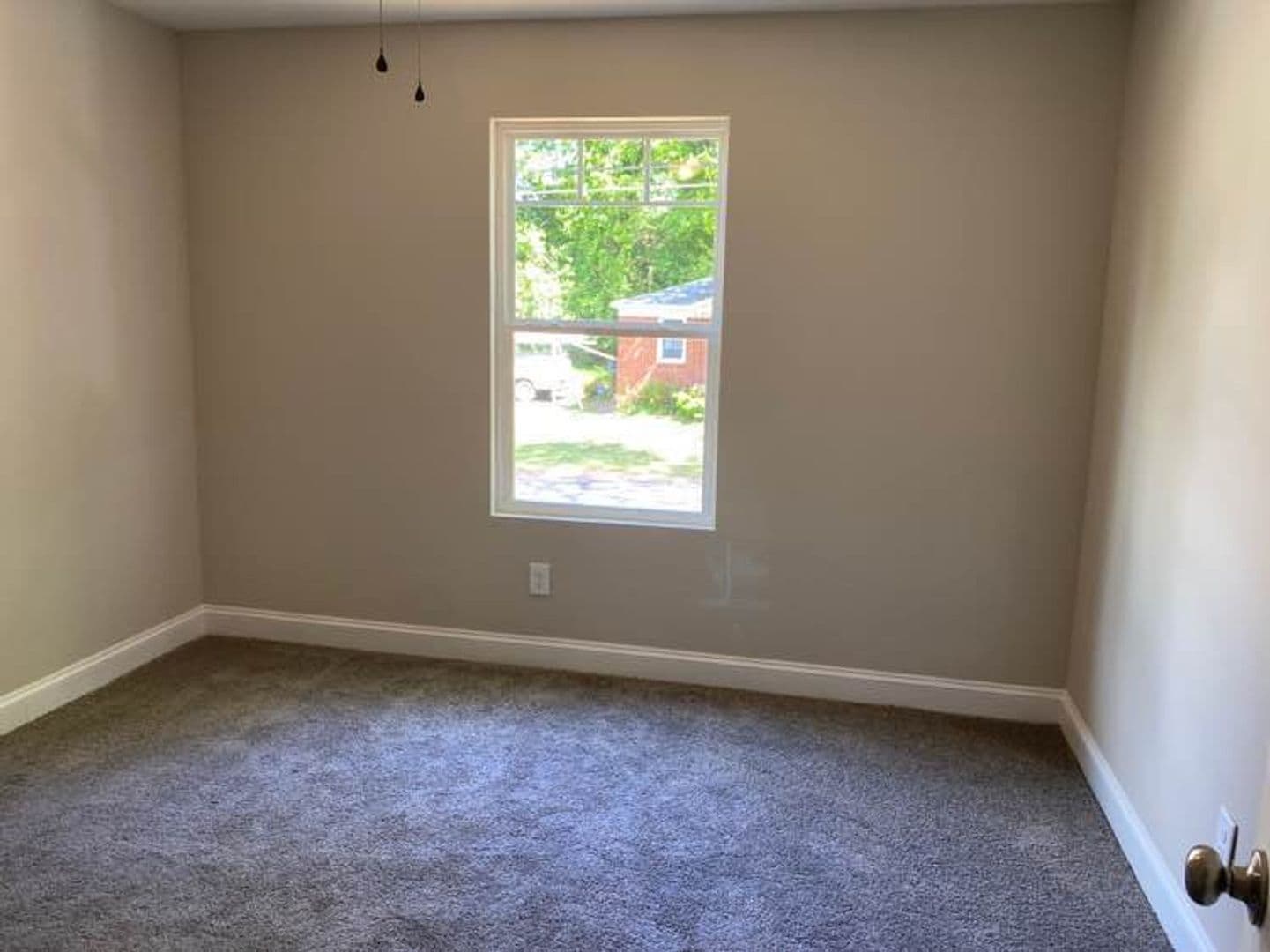 Charlotte House: 2628 Kenhill Dr