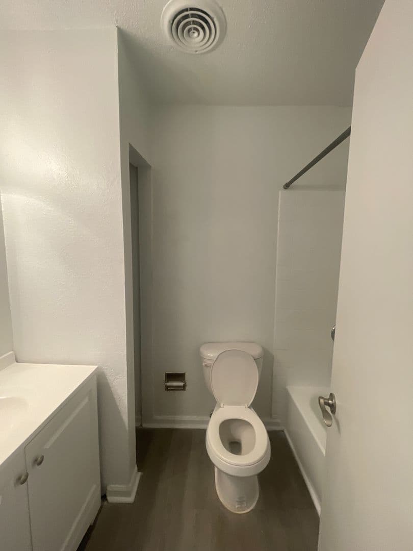Dunwoody House: 6701 Winterbrook Ct NW