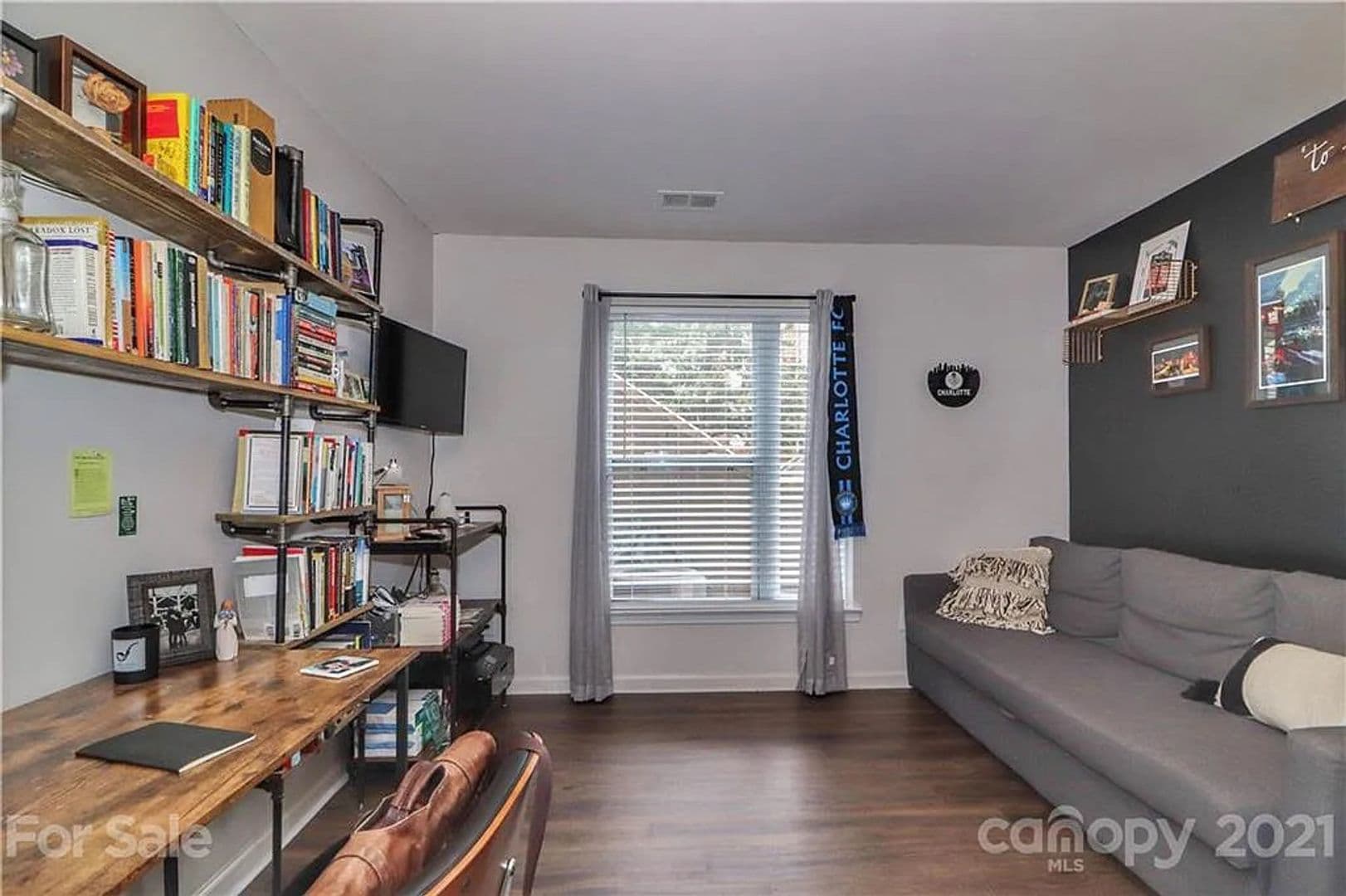 Charlotte House: 547 Donatello Ave