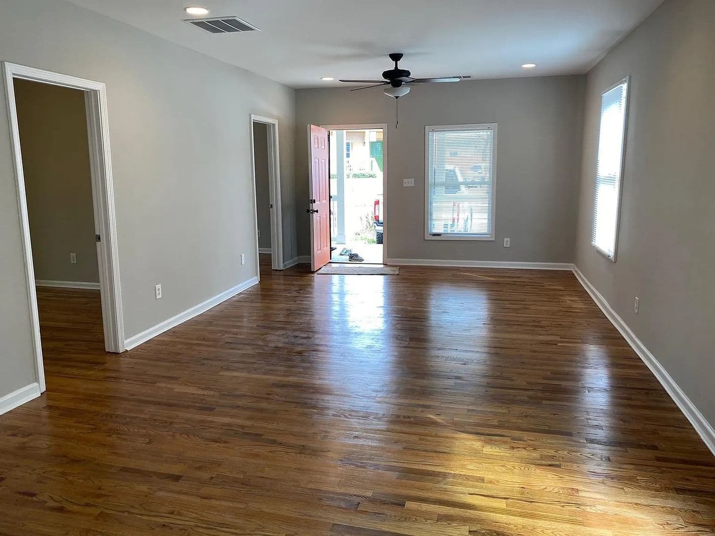 Atlanta House: 956 Mayson Turner Rd NW