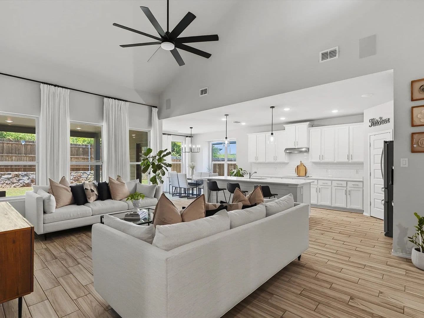 Denton House: 3512 Harbour Mist Trail