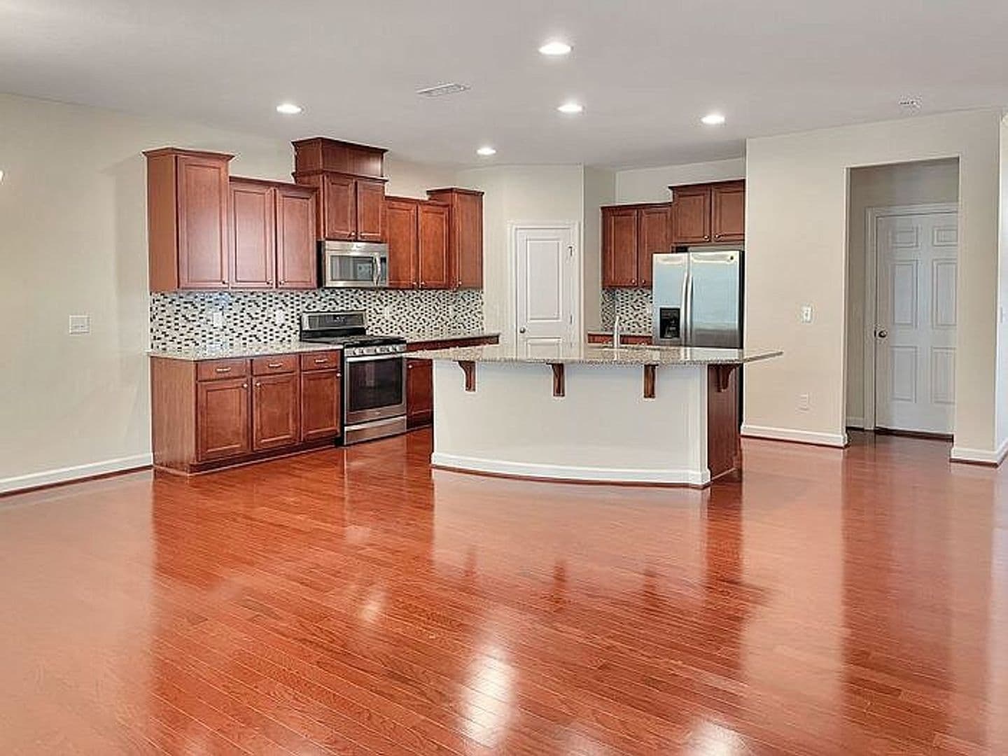 Apex House: 2406 Pecan Ridge Way