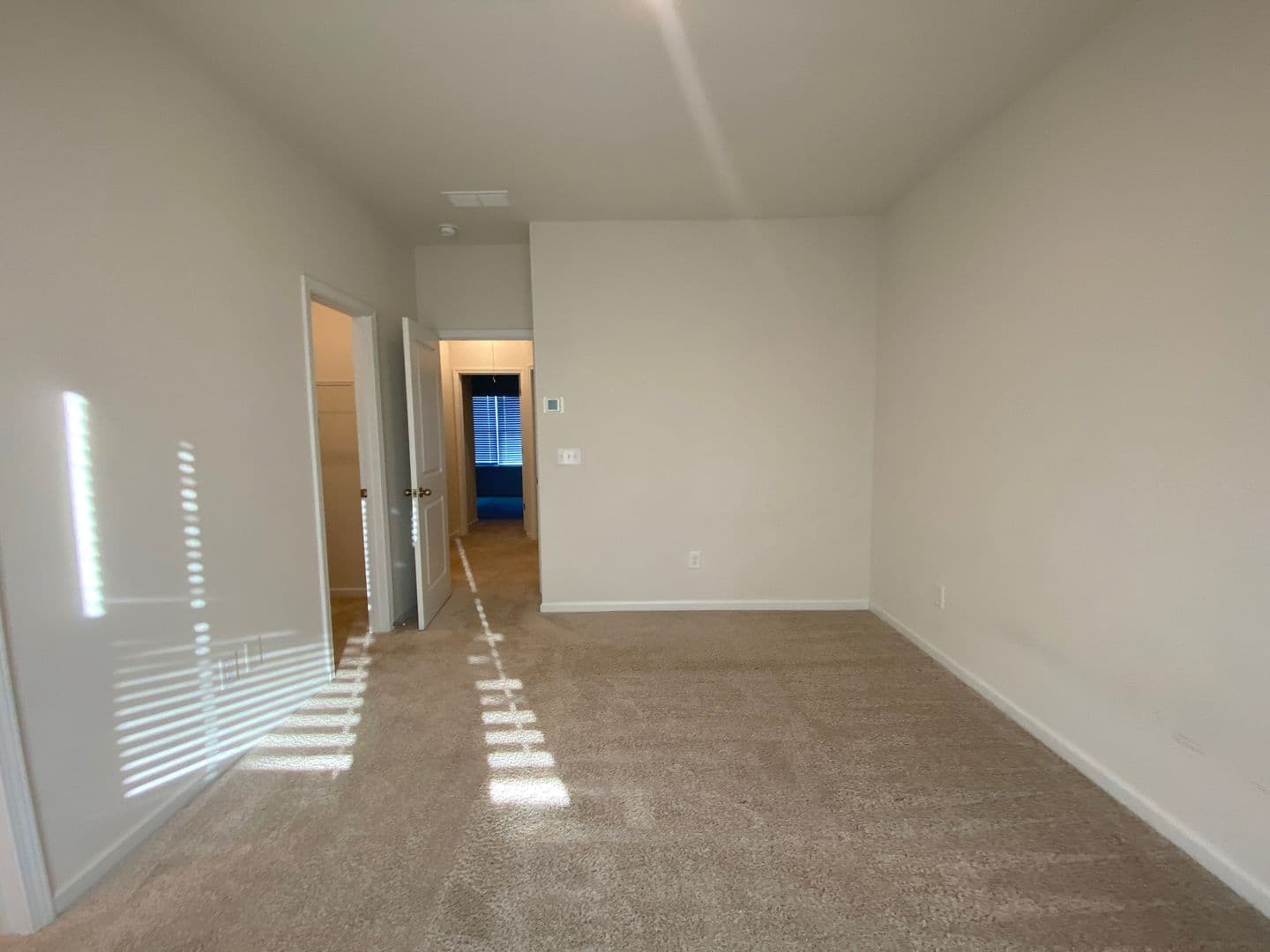 Belmont House: 1103 Johns Walk Way